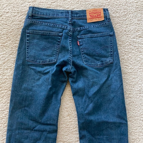 Boys Levi’s 514 Straight Fit Jeans - Picture 6 of 7